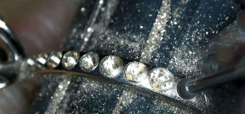 How Long Does It Take to Set a Diamond? 3 How Long Does It Take to Set a Diamond?