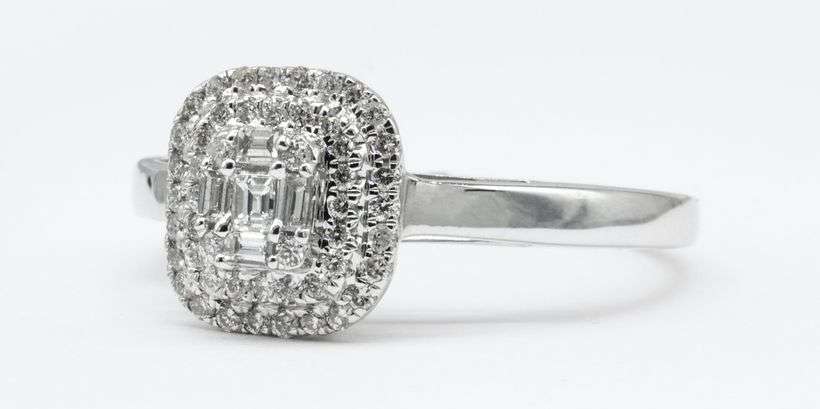 How Much Is a 14k Silver Ring Worth