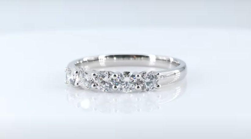 How Much Is A 1/10 Carat Diamond Worth