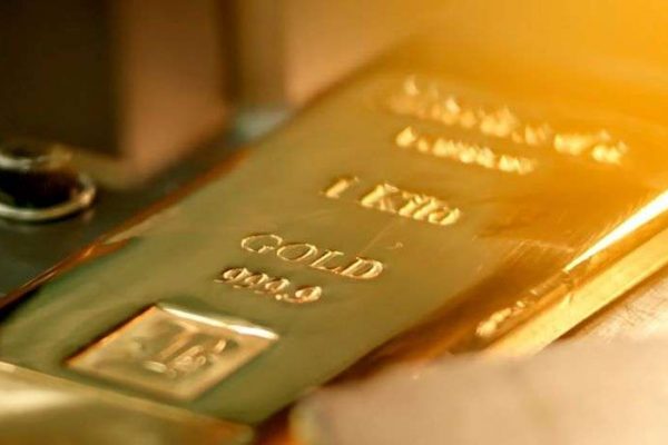 Is Gold Heavier Than Silver? (Weight Chart)