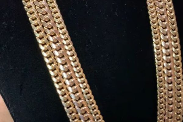 What is a Semi Solid Gold Chain?